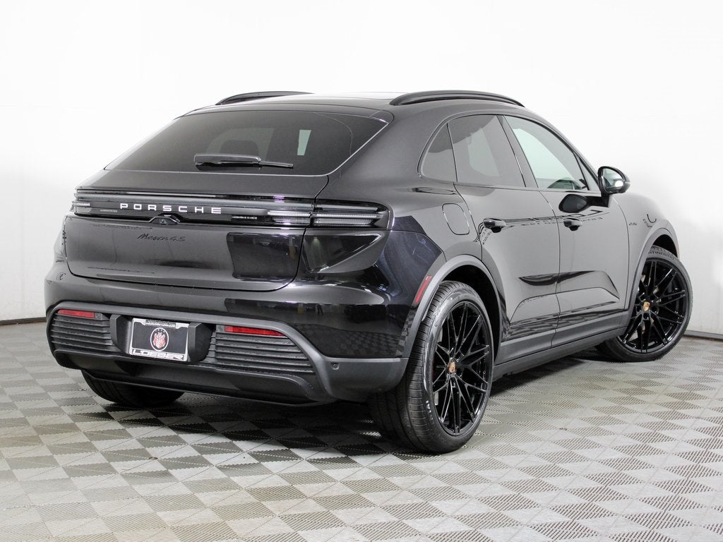 2025 Porsche Macan Electric 4S