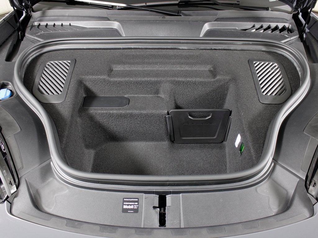 2025 Porsche Macan Electric 4S