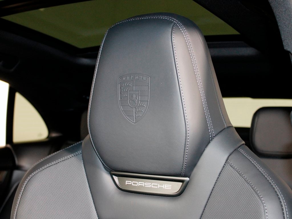 2025 Porsche Macan Electric 4S