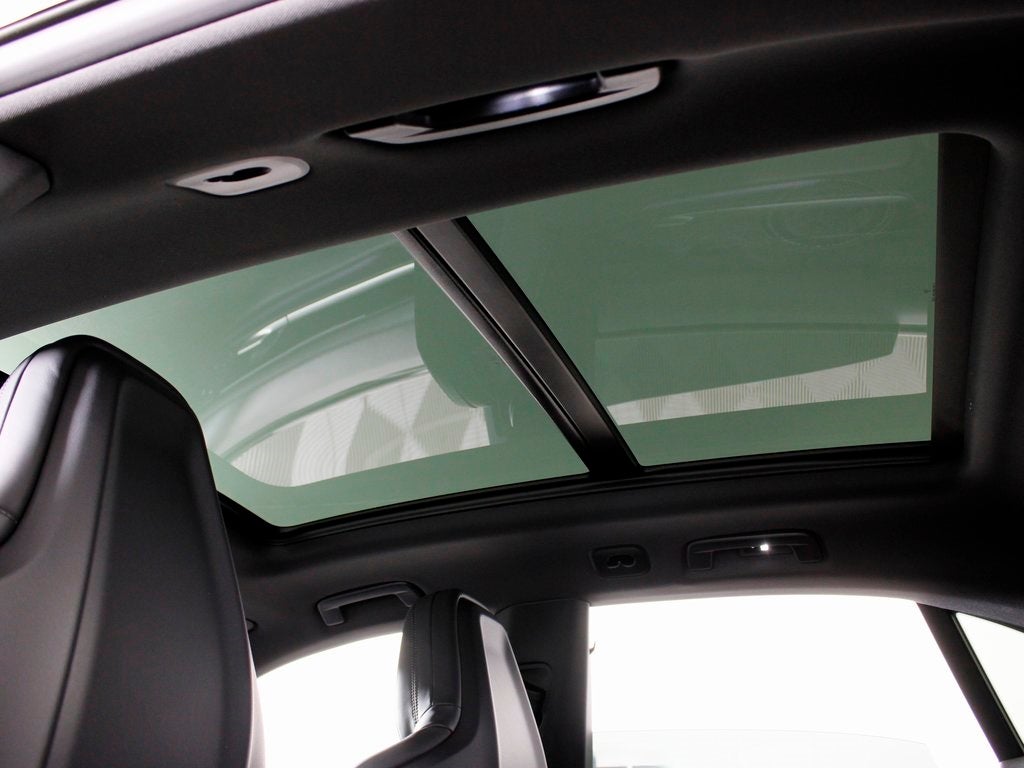 2025 Porsche Macan Electric 4S