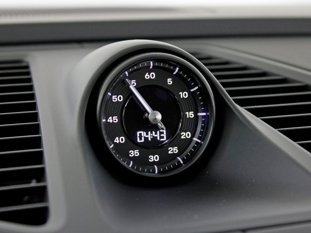 2025 Porsche Macan Electric 4S