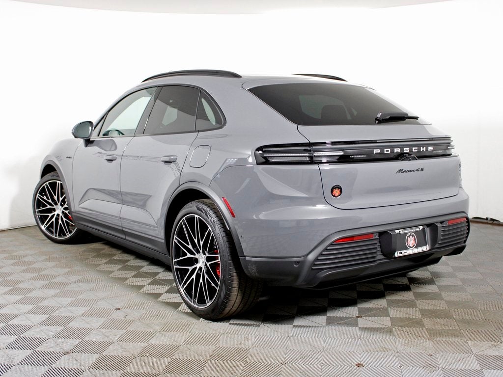 2025 Porsche Macan Electric 4S