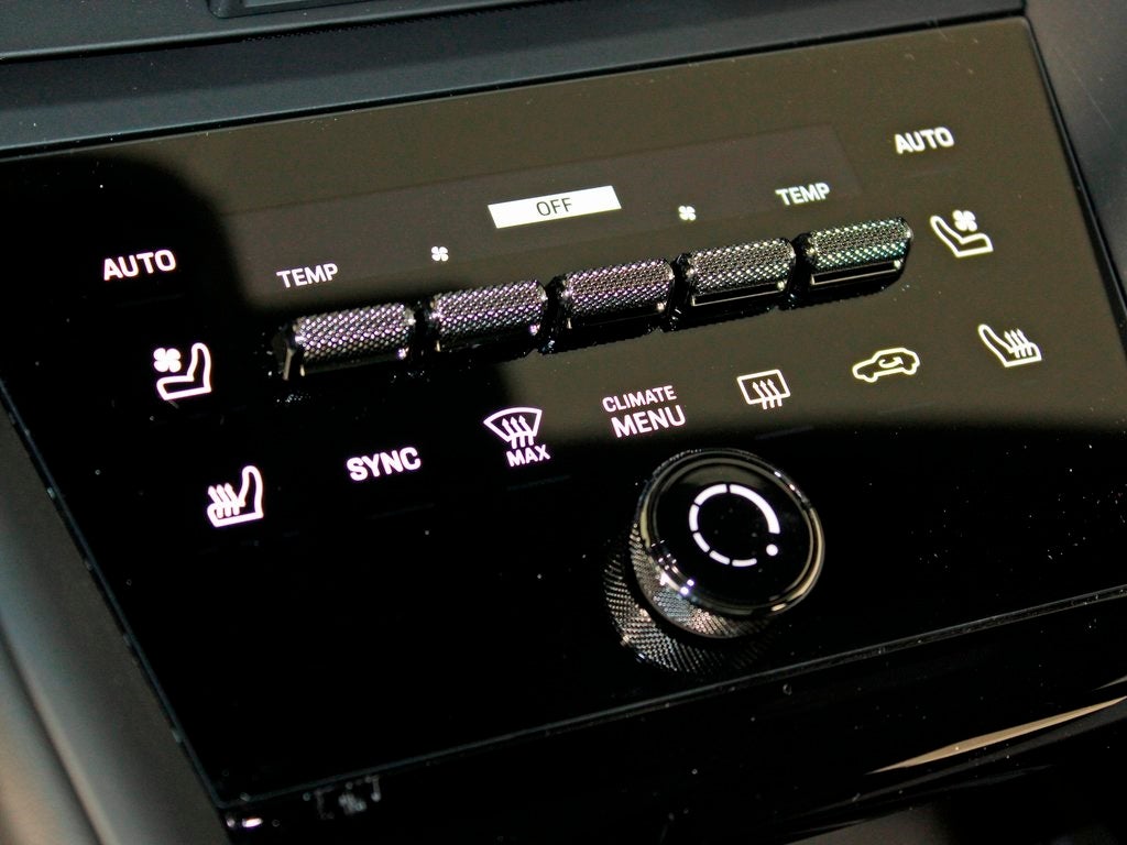 2025 Porsche Macan Electric 4S