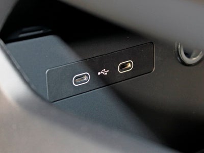 2025 Porsche Macan Electric 4S