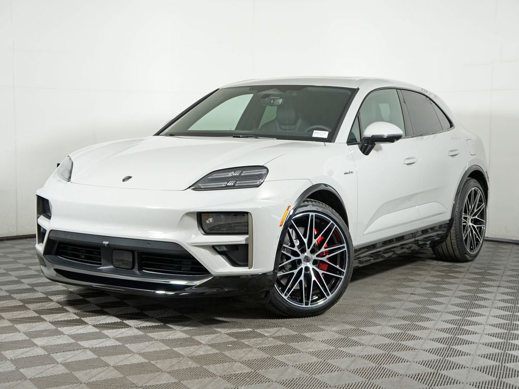 2026 Porsche Macan Electric Turbo