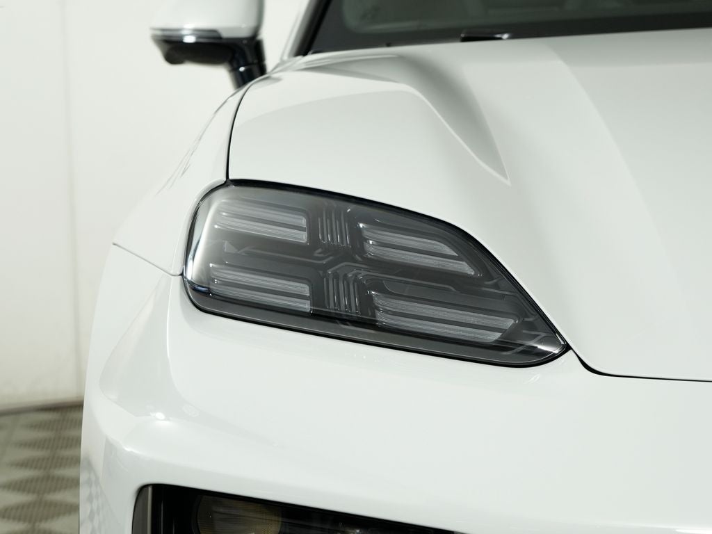 2026 Porsche Macan Electric Turbo