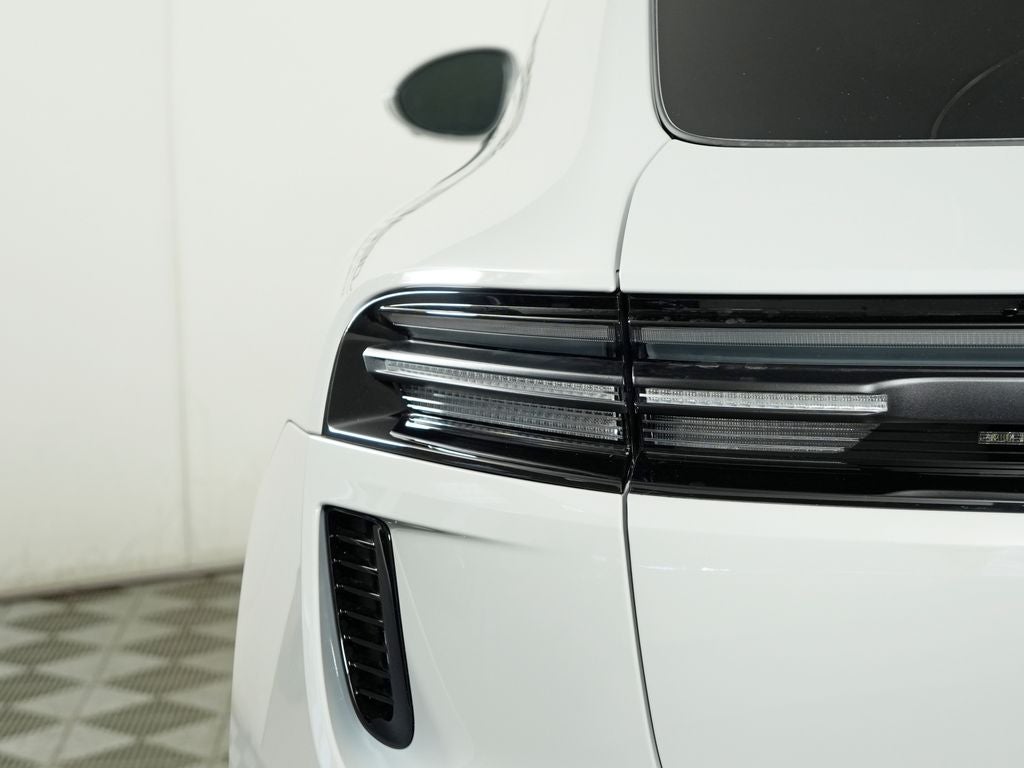 2026 Porsche Macan Electric Turbo