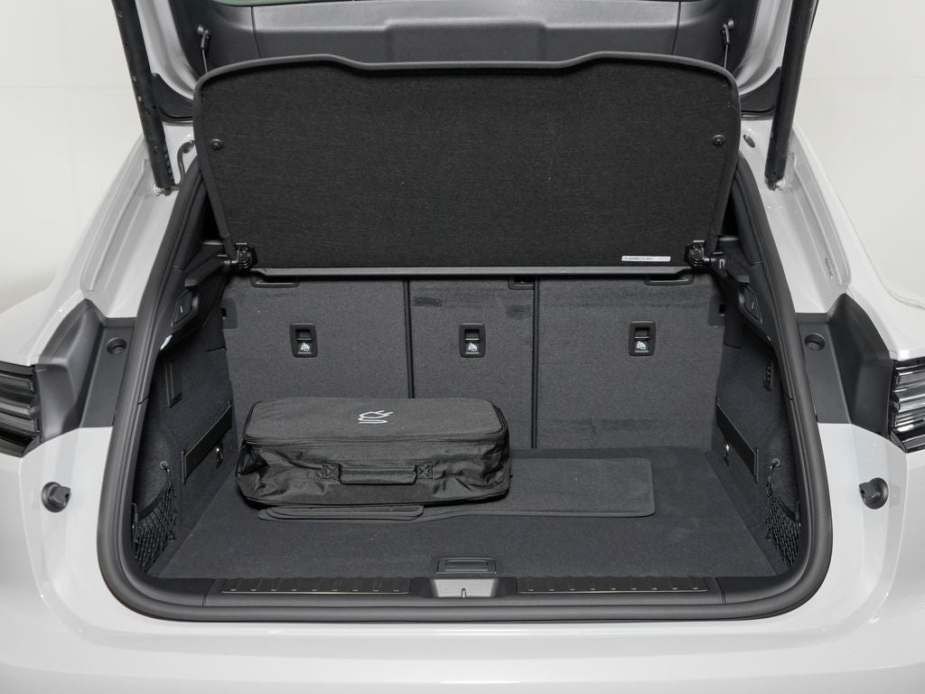 2026 Porsche Macan Electric Turbo