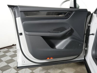 2026 Porsche Macan Electric Turbo