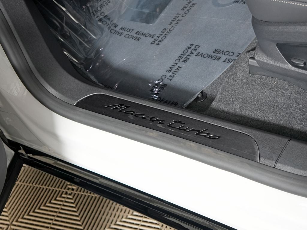 2026 Porsche Macan Electric Turbo