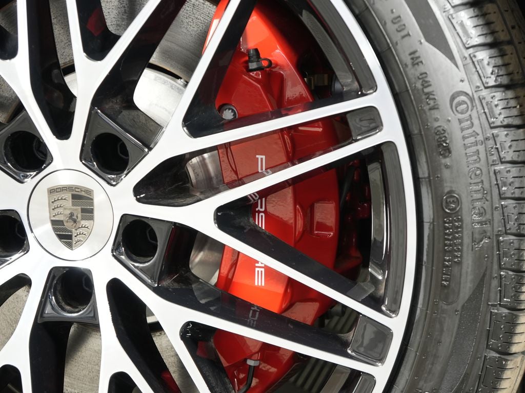 2026 Porsche Macan Electric Turbo