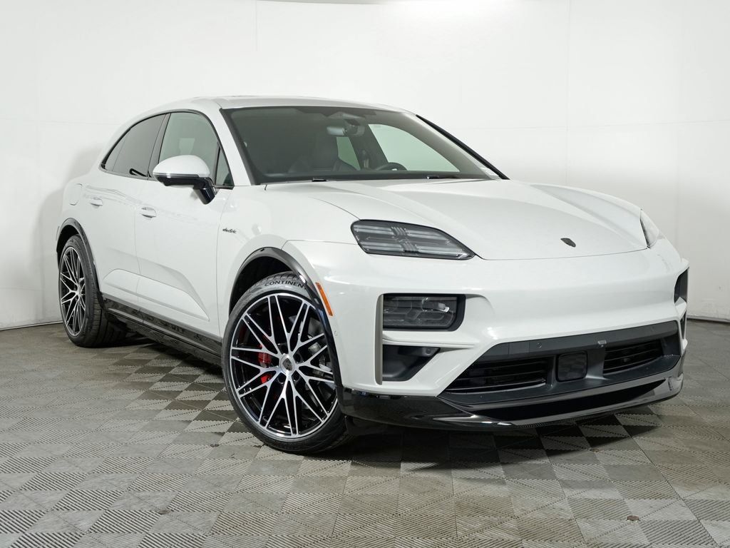 2026 Porsche Macan Electric Turbo