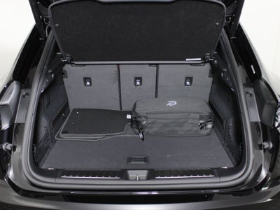 2025 Porsche Macan Electric Turbo