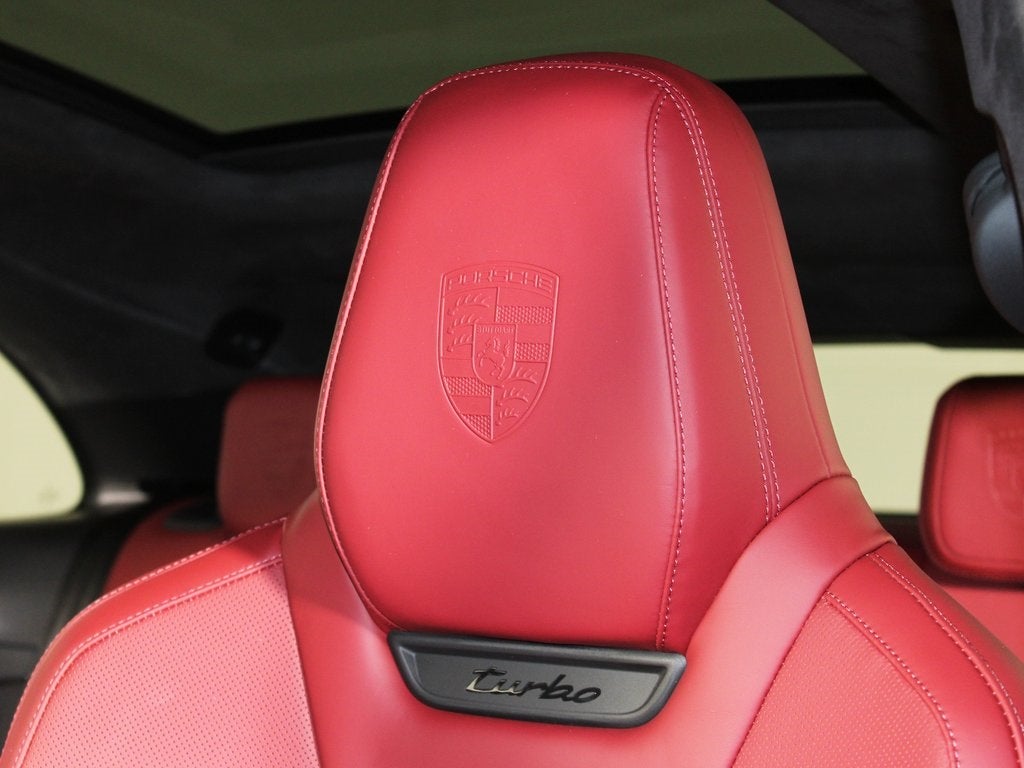 2025 Porsche Macan Electric Turbo