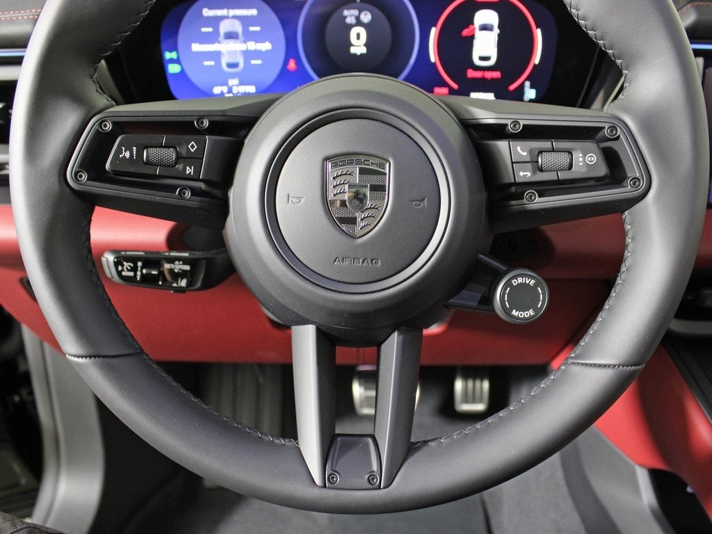 2025 Porsche Macan Electric Turbo