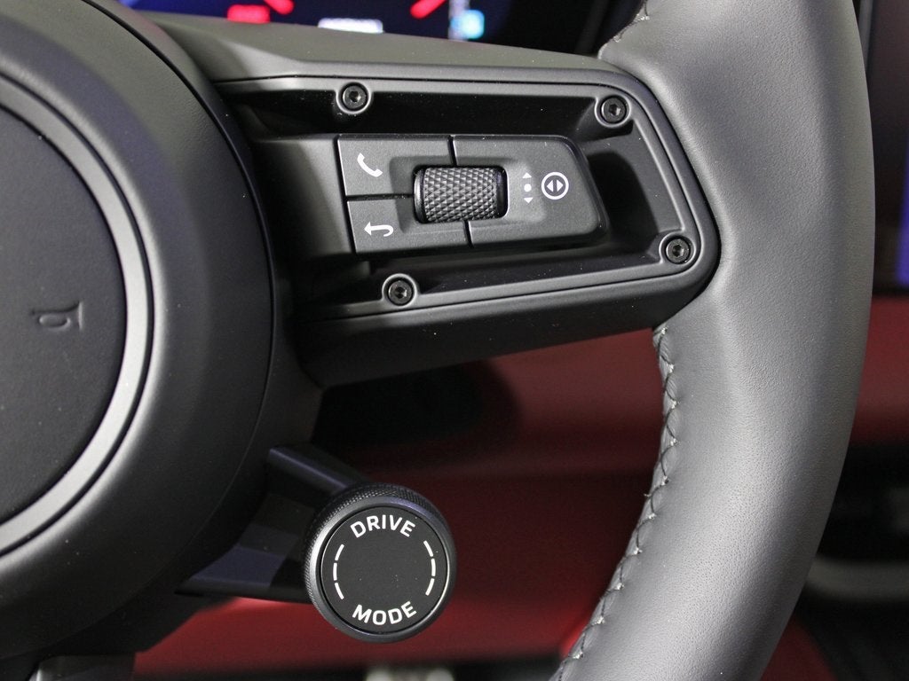 2025 Porsche Macan Electric Turbo