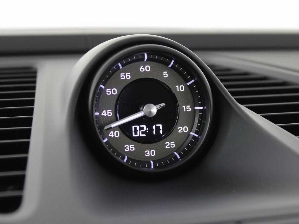 2025 Porsche Macan Electric Turbo