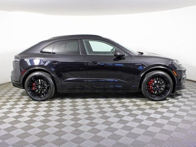 2025 Porsche Macan Electric Turbo