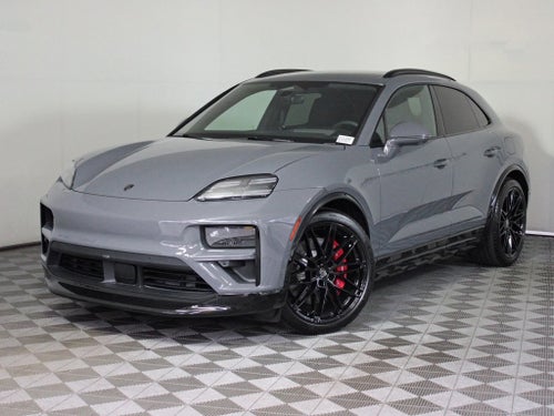 2025 Porsche Macan Electric Turbo