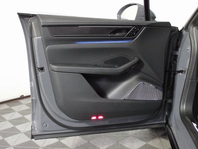 2025 Porsche Macan Electric Turbo