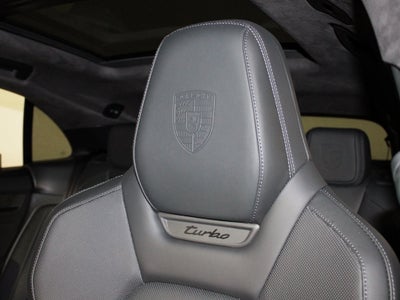 2025 Porsche Macan Electric Turbo