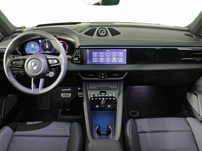 2025 Porsche Macan Electric Turbo