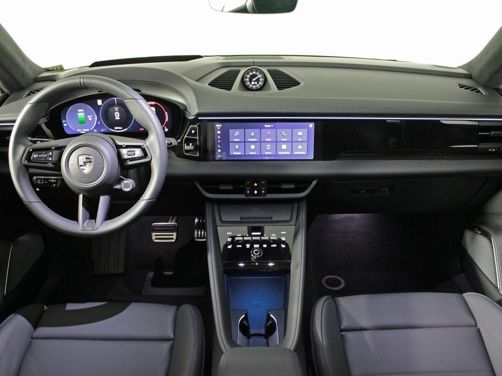 2025 Porsche Macan Electric Turbo