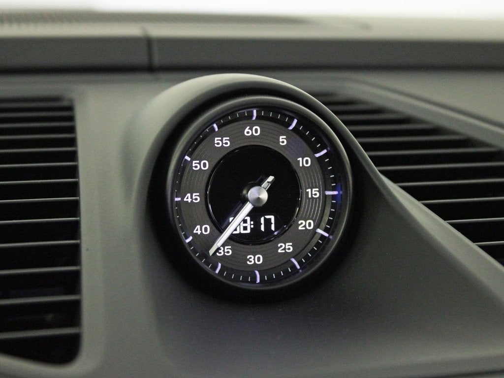 2025 Porsche Macan Electric Turbo