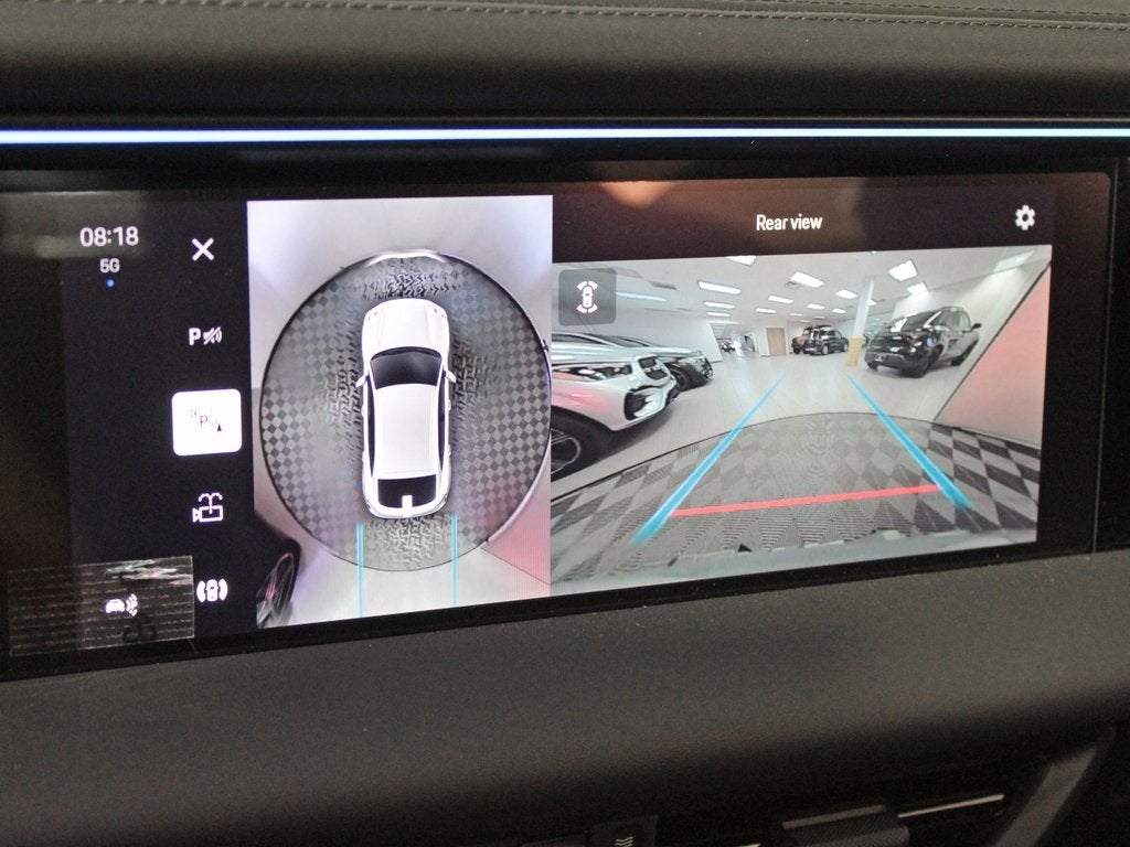 2025 Porsche Macan Electric Turbo