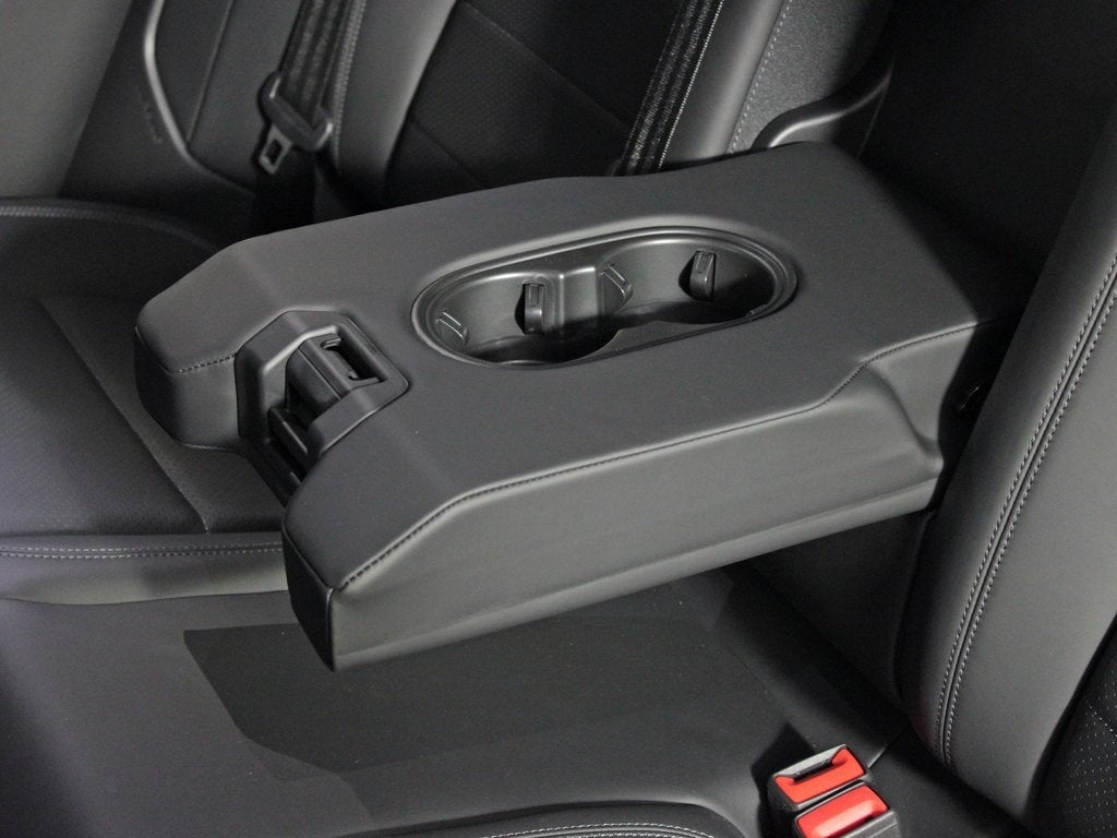 2025 Porsche Macan Electric Turbo