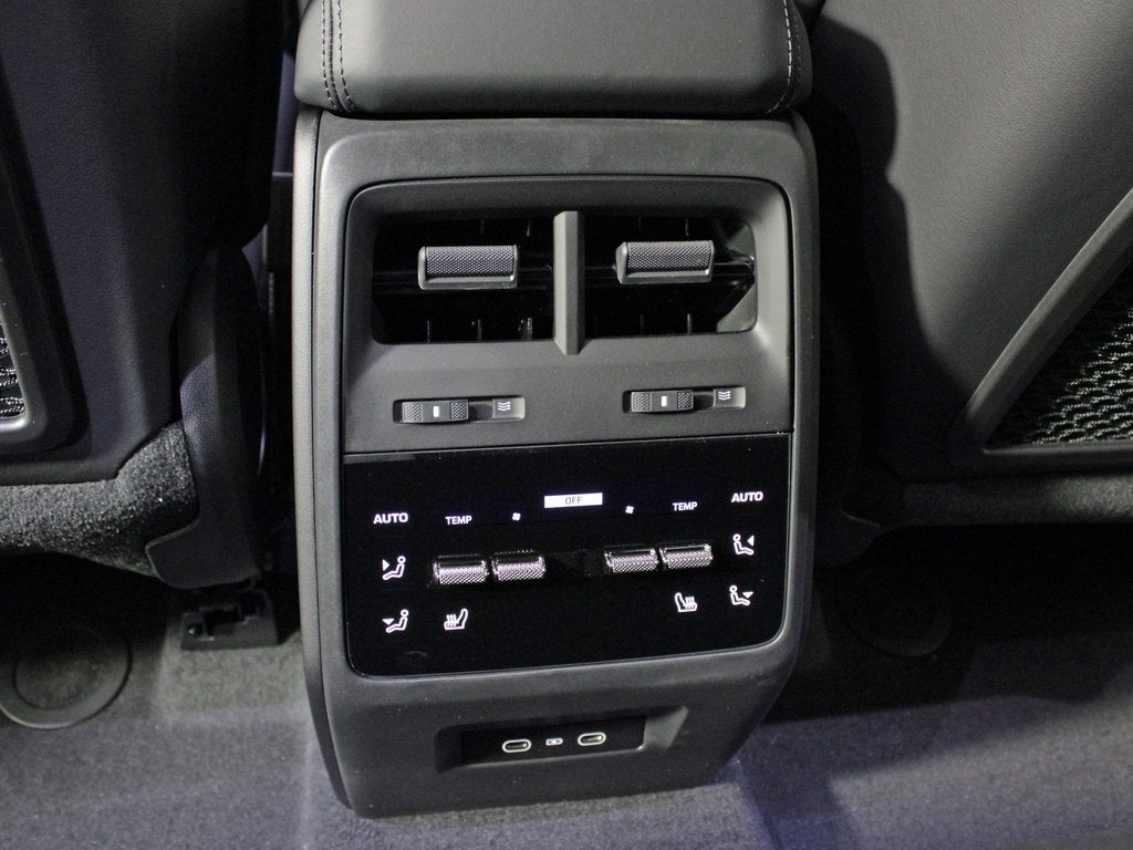 2025 Porsche Macan Electric Turbo