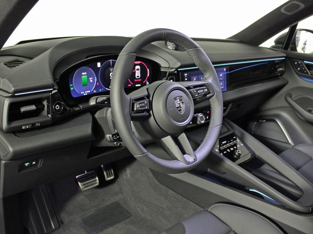 2025 Porsche Macan Electric Turbo