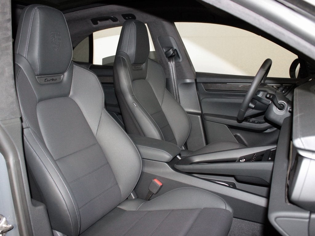 2025 Porsche Macan Electric Turbo