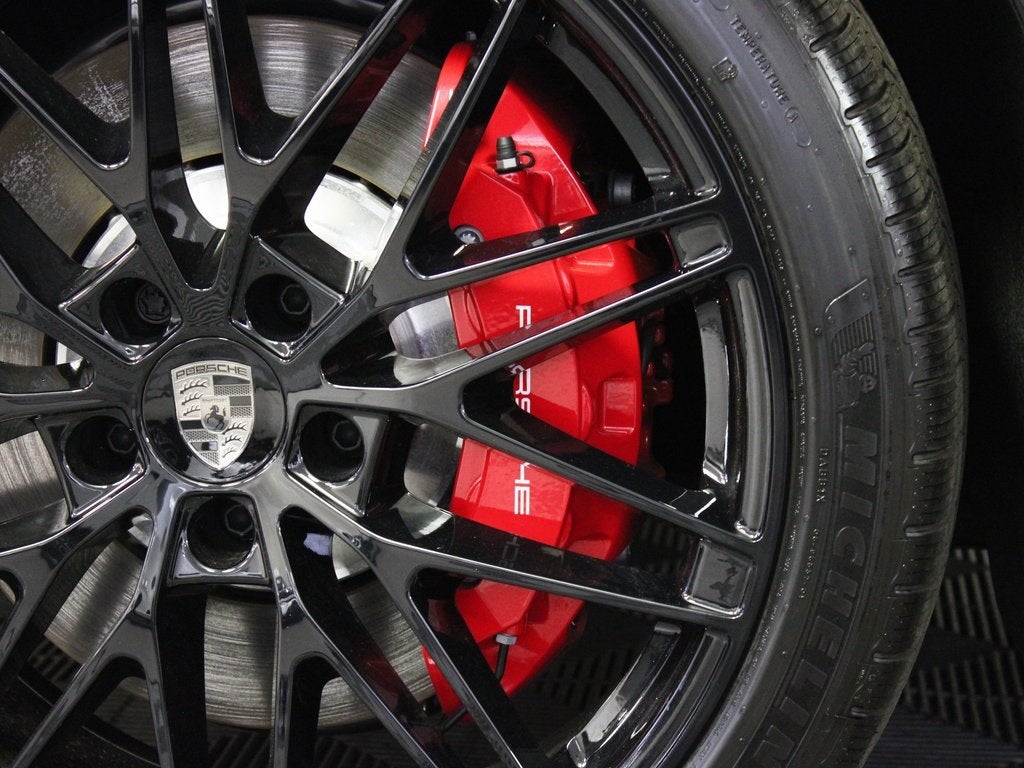 2025 Porsche Macan Electric Turbo