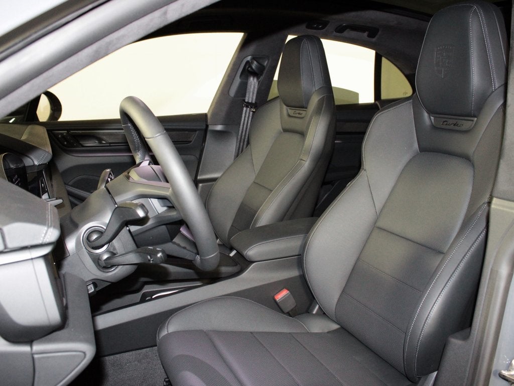 2025 Porsche Macan Electric Turbo