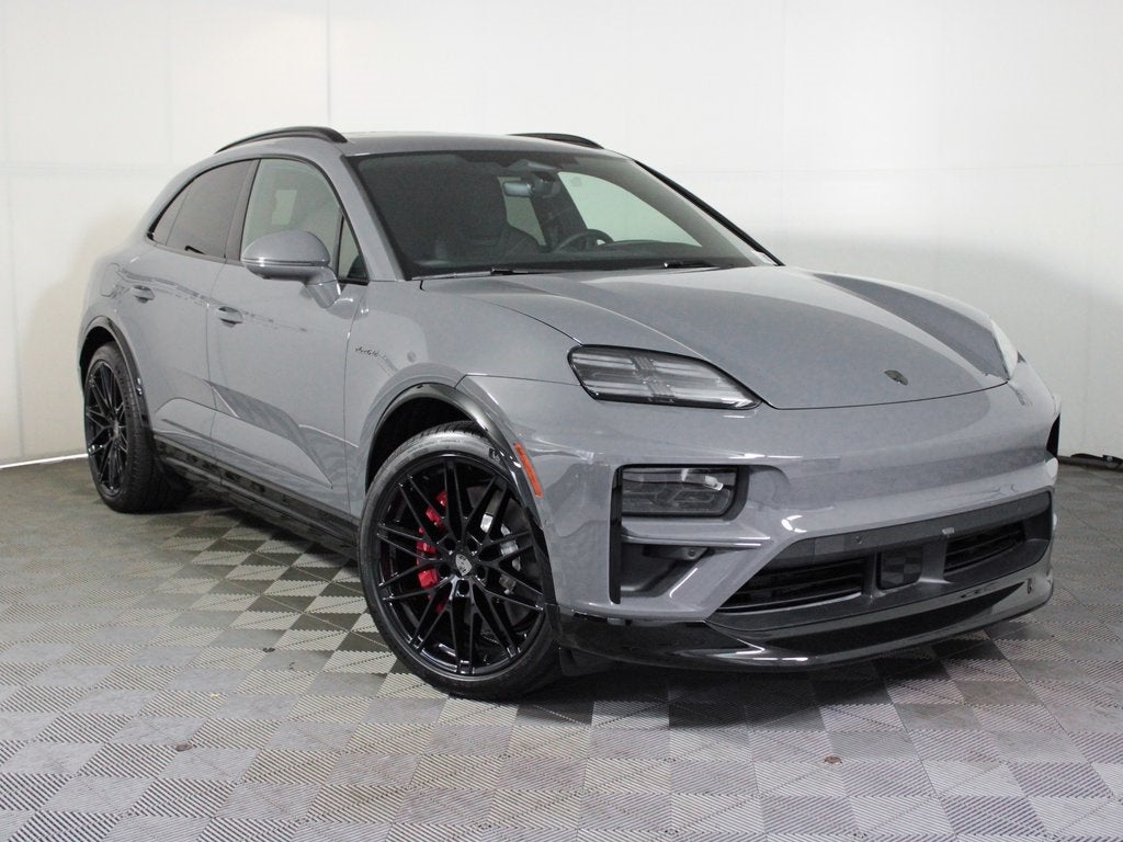 2025 Porsche Macan Electric Turbo