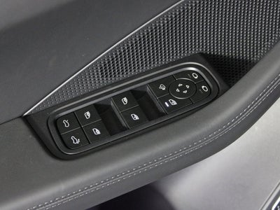 2025 Porsche Macan Electric Turbo