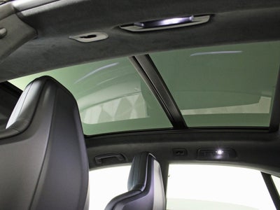 2025 Porsche Macan Electric Turbo