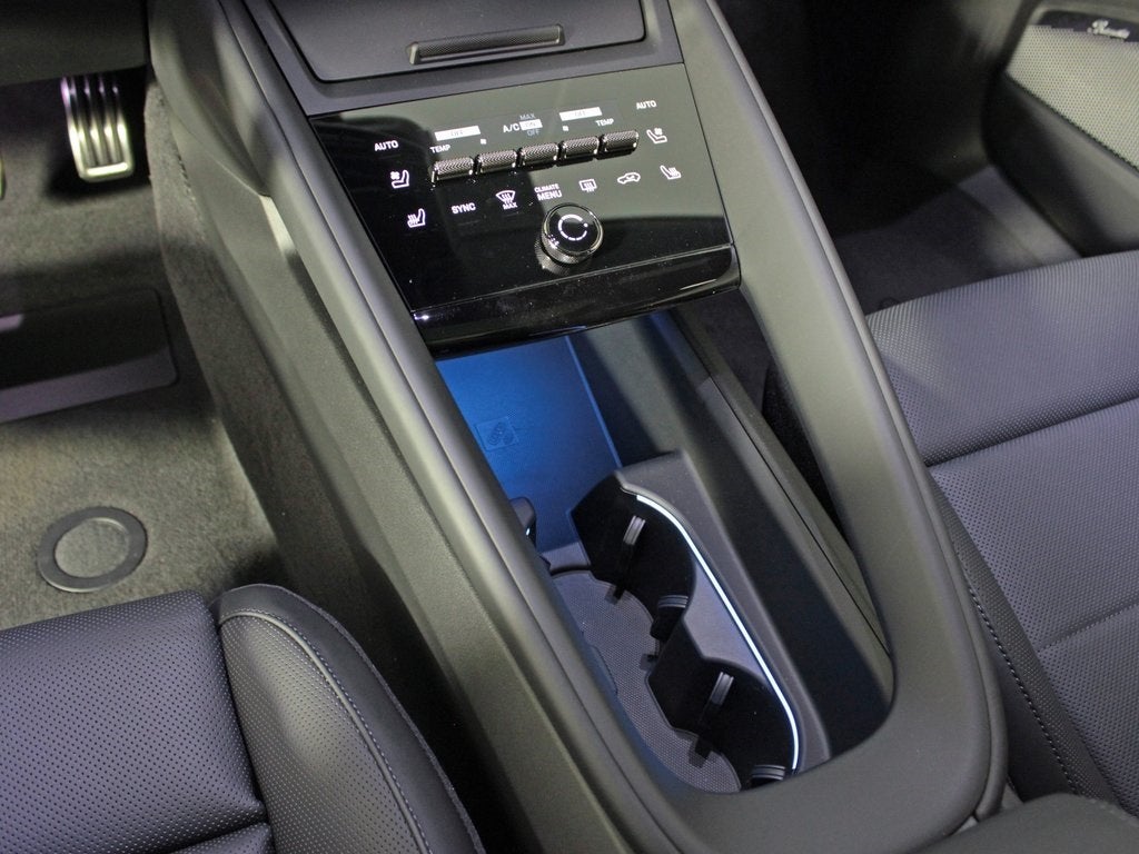 2025 Porsche Macan Electric Turbo