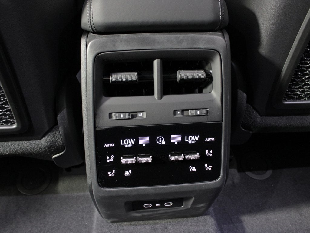 2025 Porsche Macan Electric Turbo