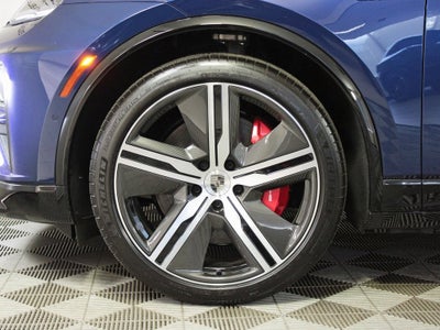 2025 Porsche Macan Electric Turbo