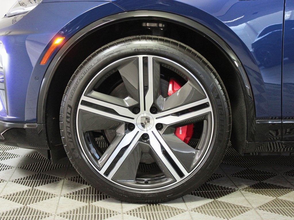 2025 Porsche Macan Electric Turbo