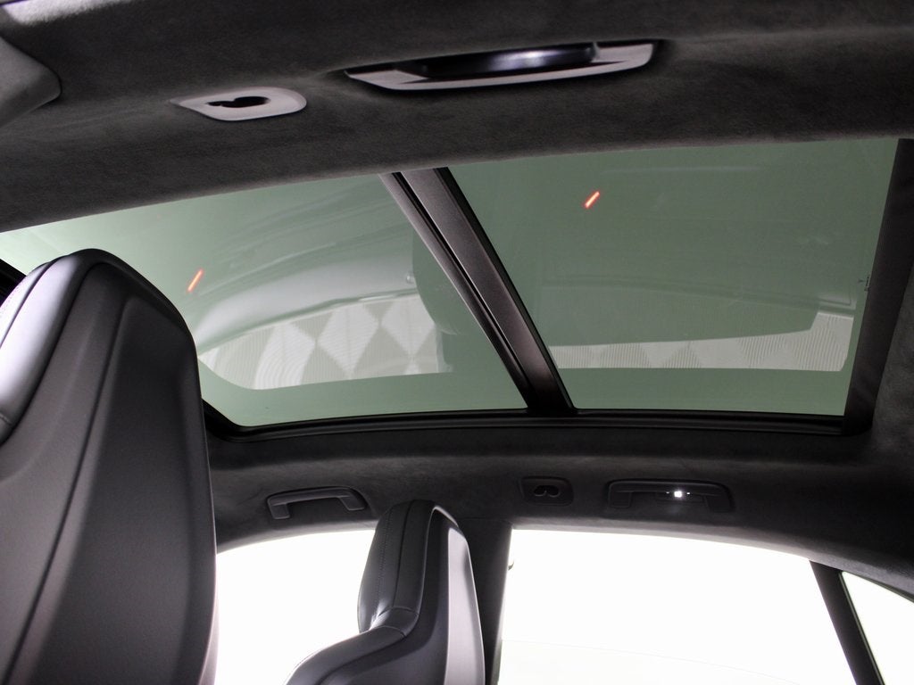 2025 Porsche Macan Electric Turbo