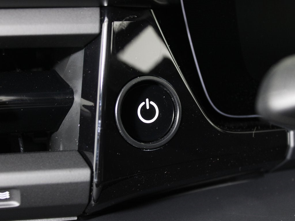 2025 Porsche Macan Electric Turbo