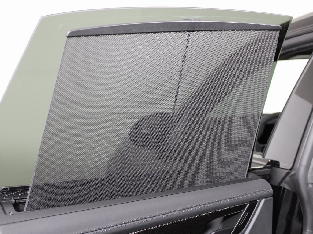 2025 Porsche Macan Electric Turbo