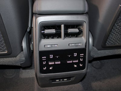 2025 Porsche Macan Electric Turbo