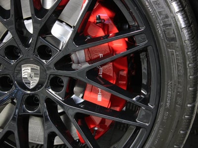 2025 Porsche Macan Electric Turbo