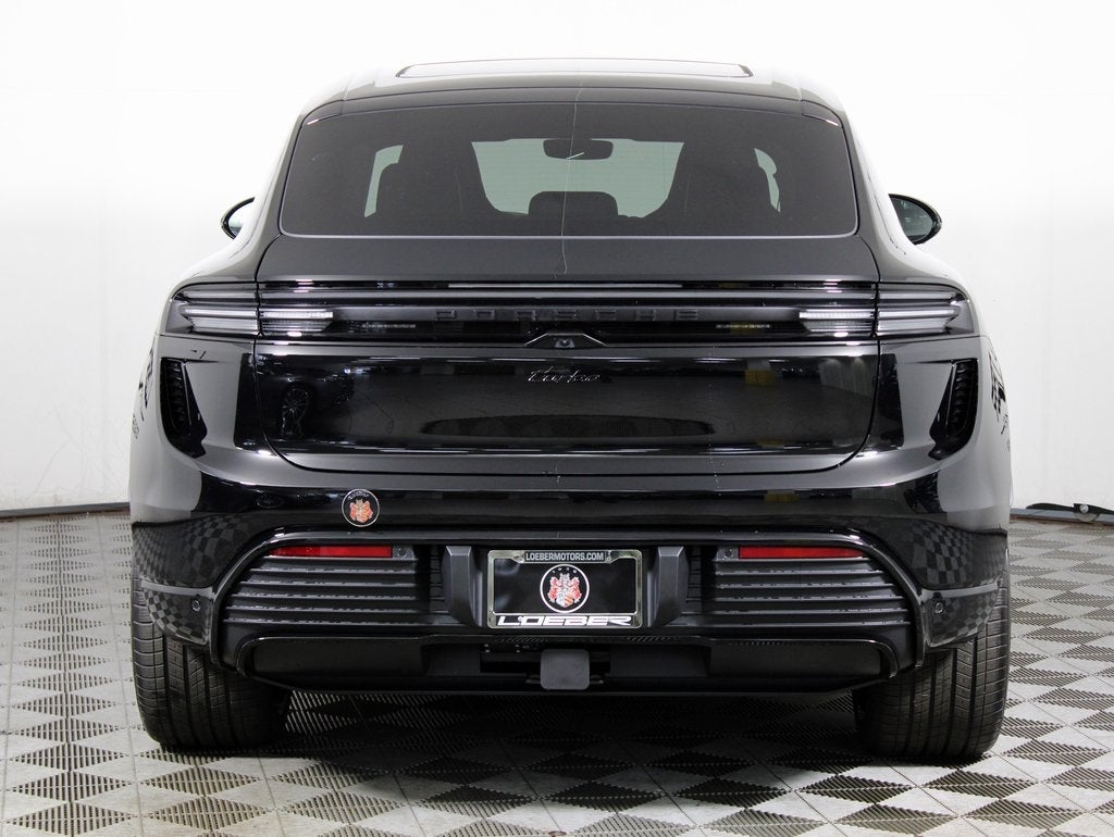 2025 Porsche Macan Electric Turbo