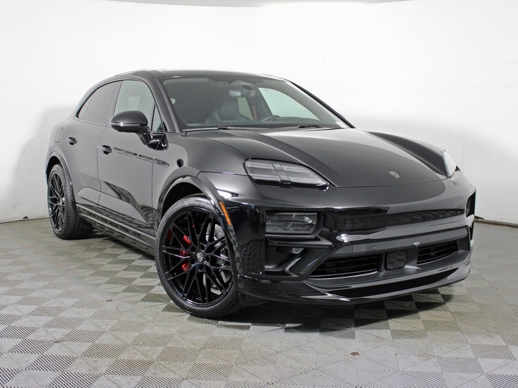 2025 Porsche Macan Electric Turbo