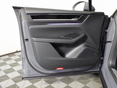 2025 Porsche Macan Electric Base